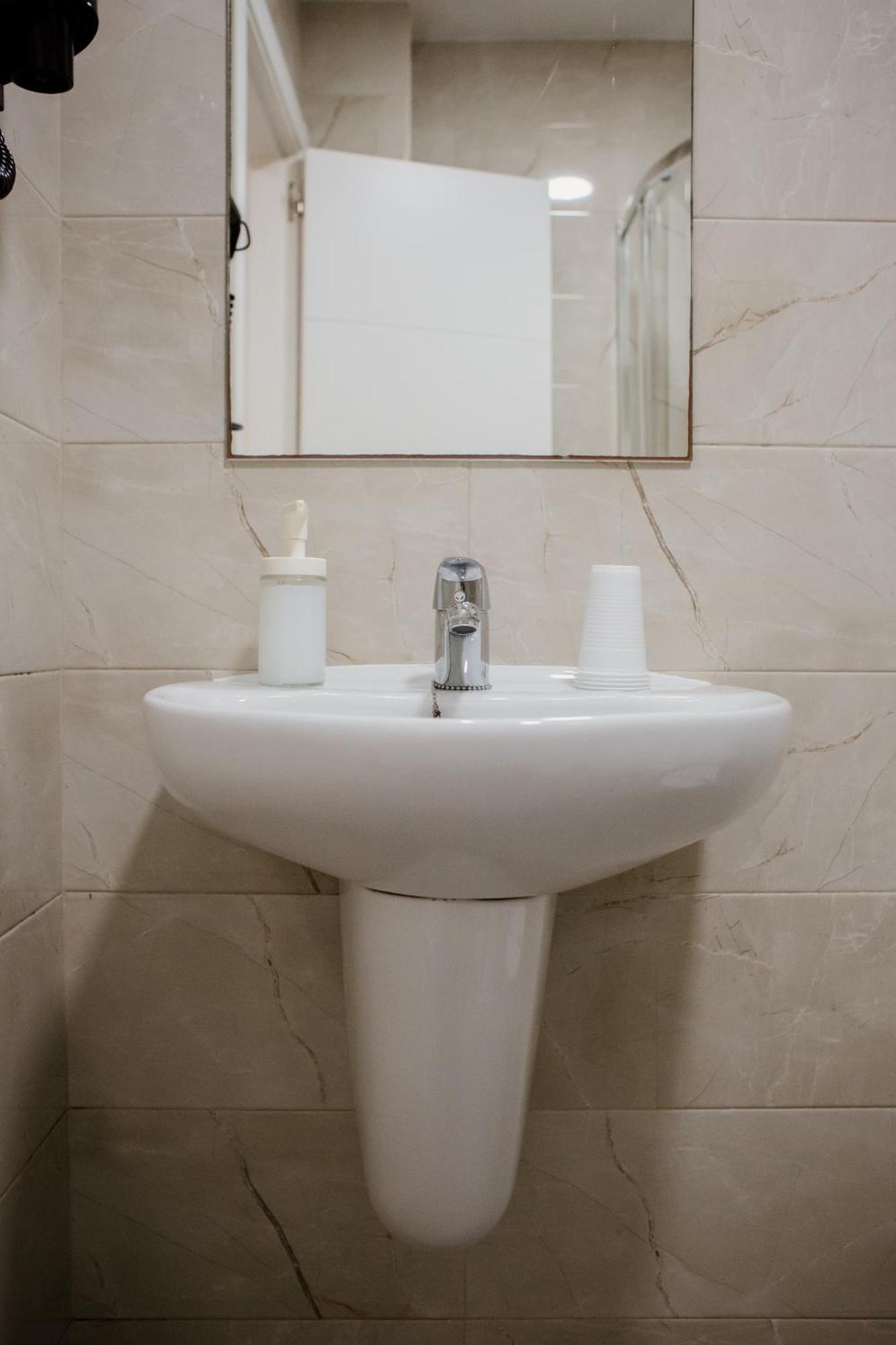 Apartamentos Turisticos Mastil 16 Màlaga Exteriér fotografie